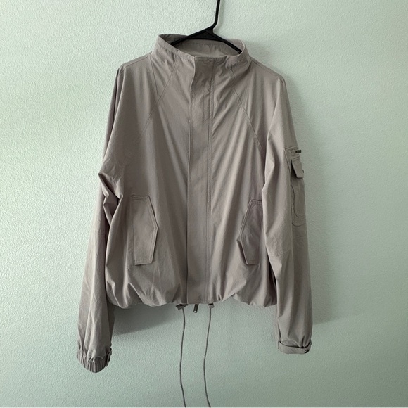 BNWOT Free People Cascade Packable Hike Zip Up in Light Purple - Medium - Picture 5 of 8